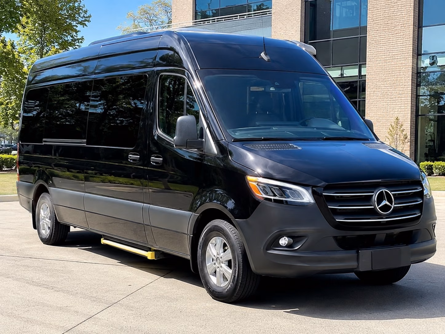 las cruces airport shuttle bus rentals for private groups